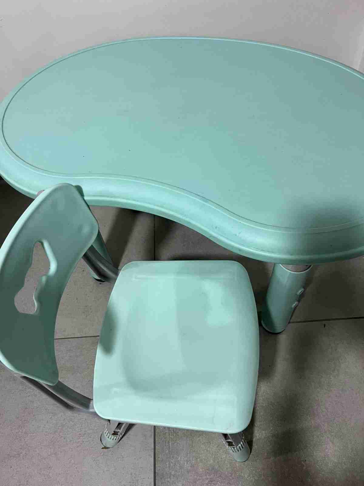 Mesa y silla infantil verde menta bebeglo - miniatura 4