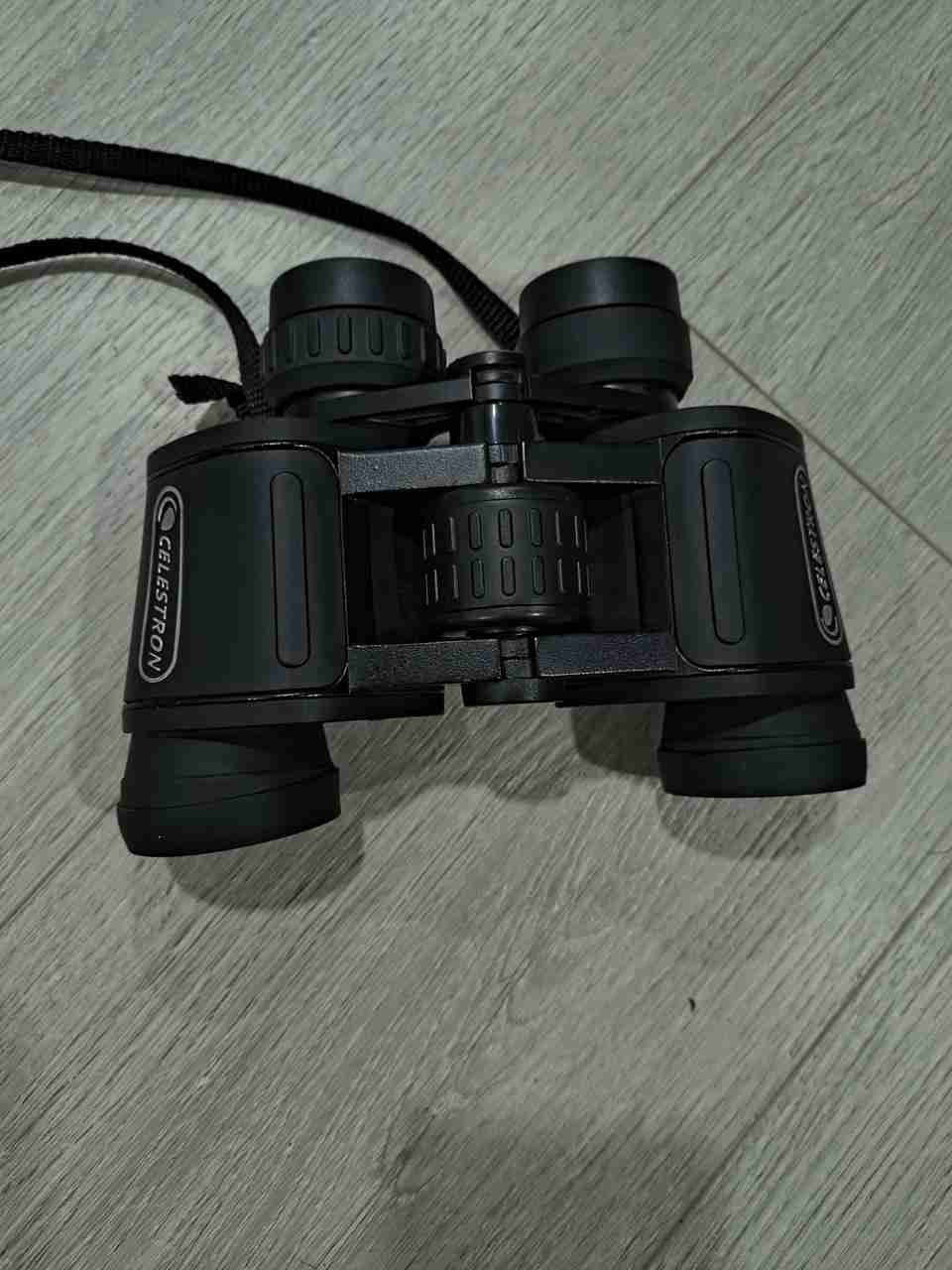 Binoculares Celestron compactos - miniatura 3