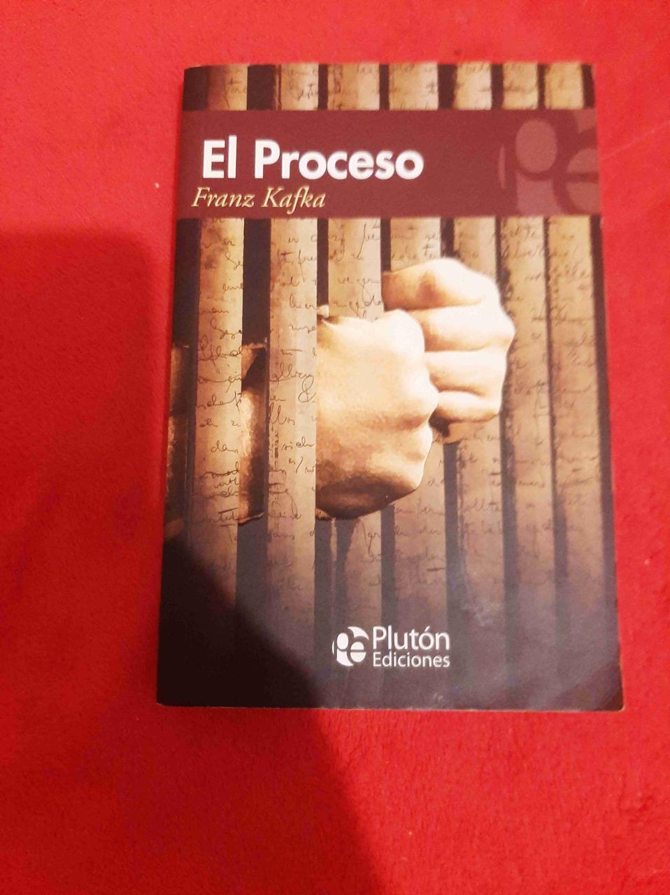 Libros "El proceso" y "1984" - miniatura 1