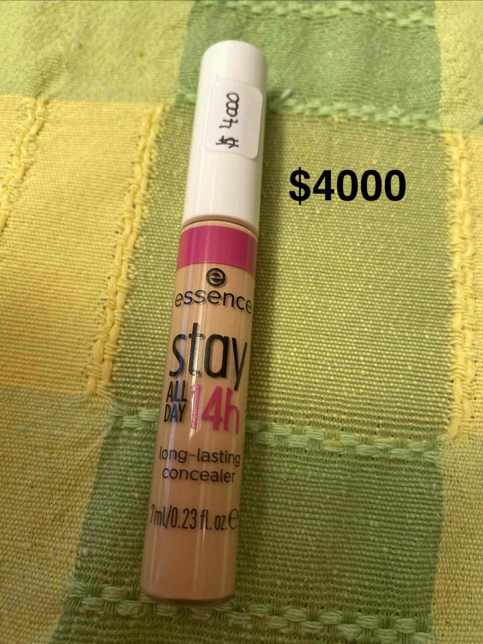 Corrector Essence Stay All Day 14 h