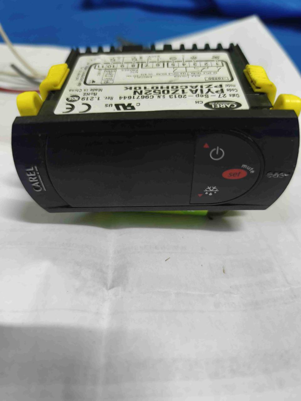 Controlador electrónico Carel - miniatura 2