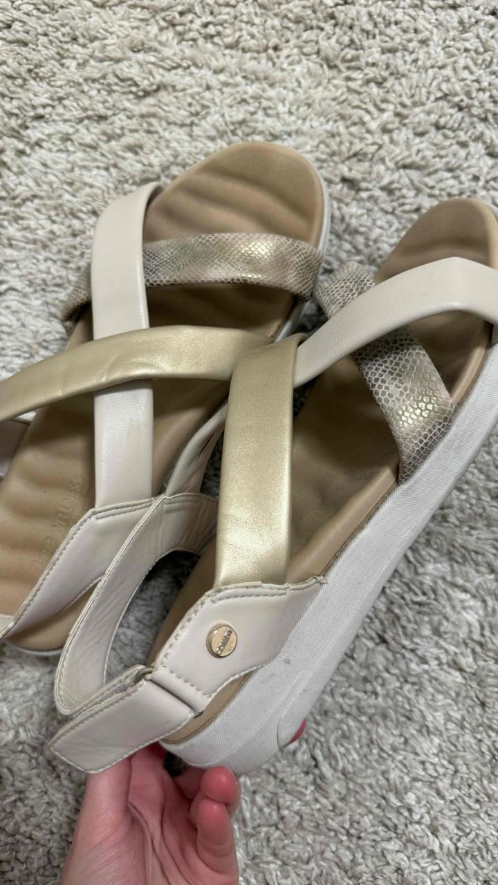 Sandalias de mujer beige y dorado - miniatura 2