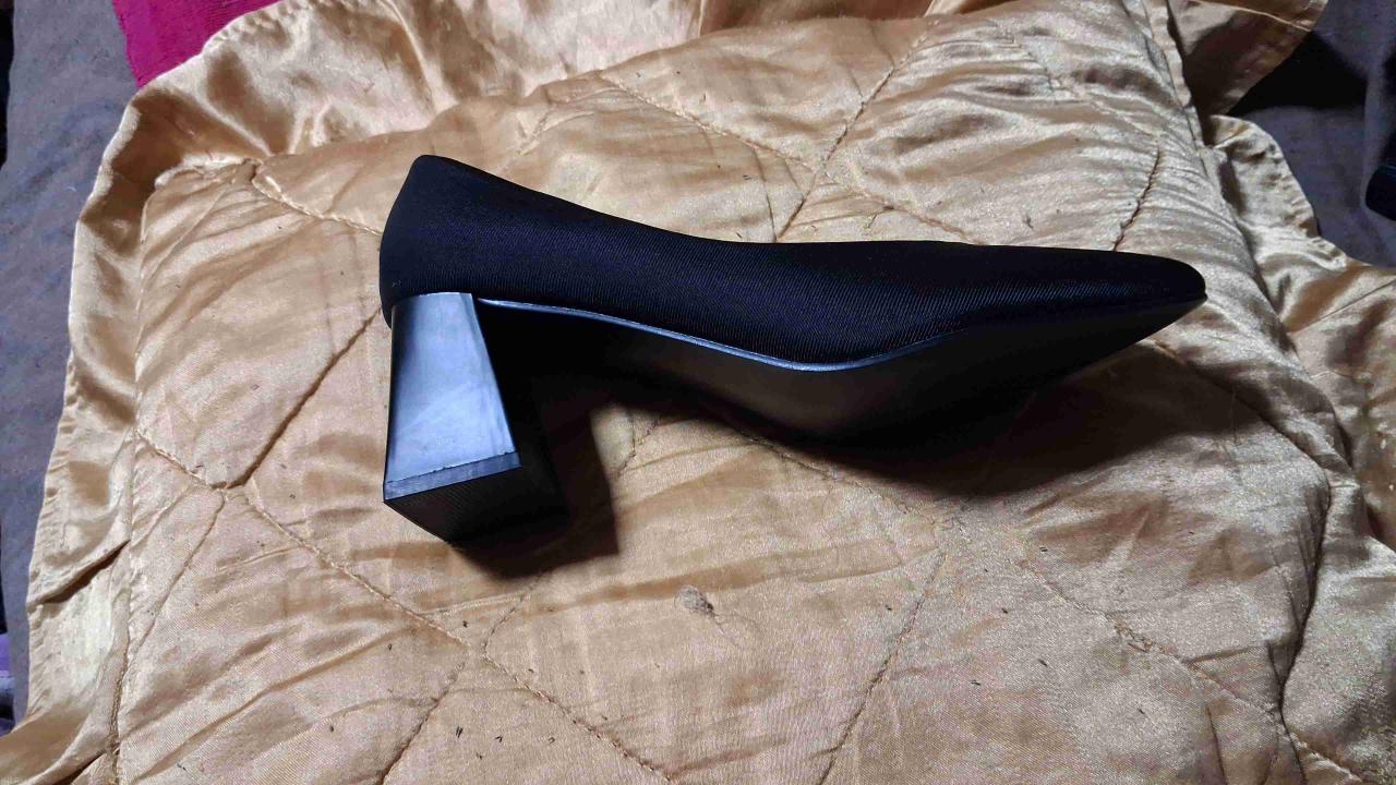Zapato taco aguja negro casual - miniatura 4