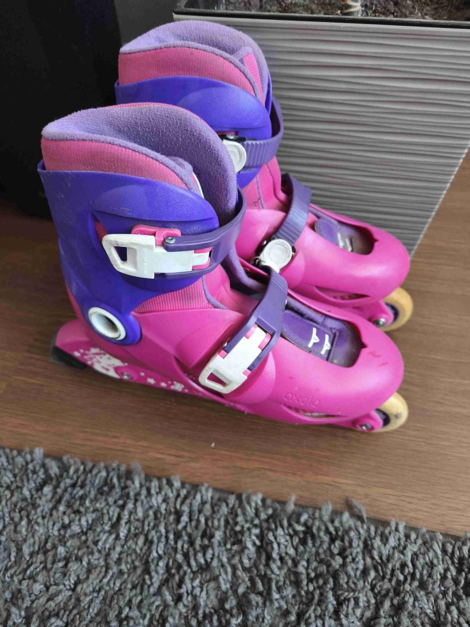 Patines rosados con cierres ajustables - miniatura 4