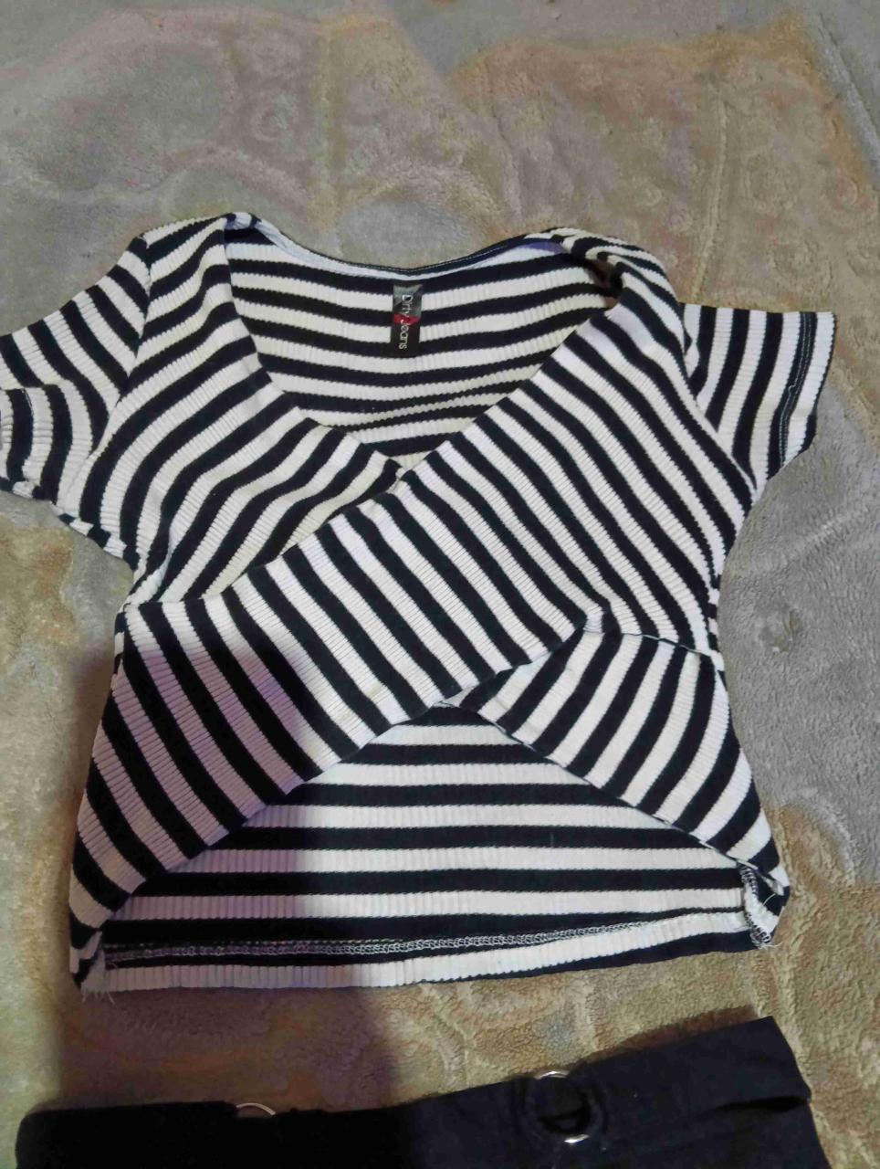 Conjunto top y falda negro - miniatura 4