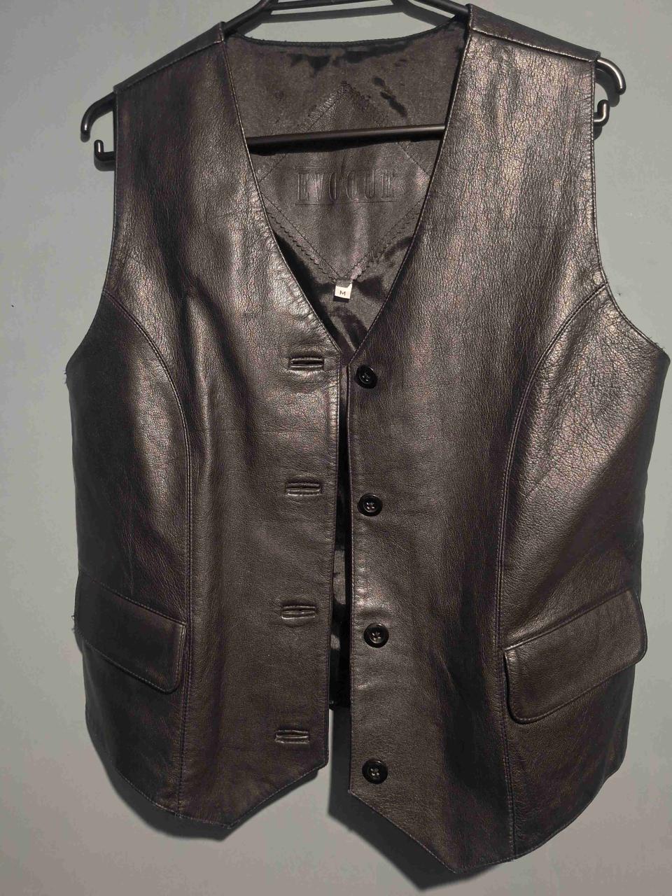Chaquetilla de cuero negro - miniatura 1