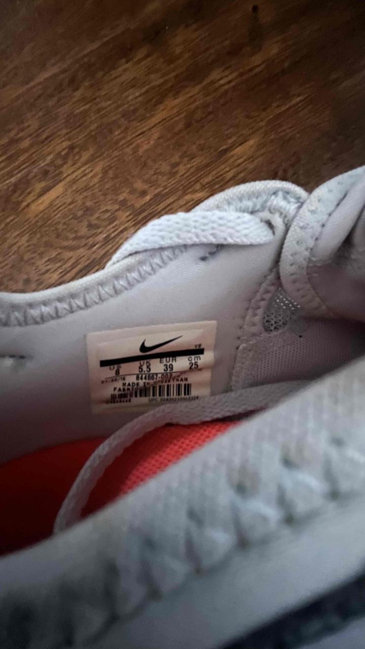 Zapatillas deportivas grises Nike - miniatura 2