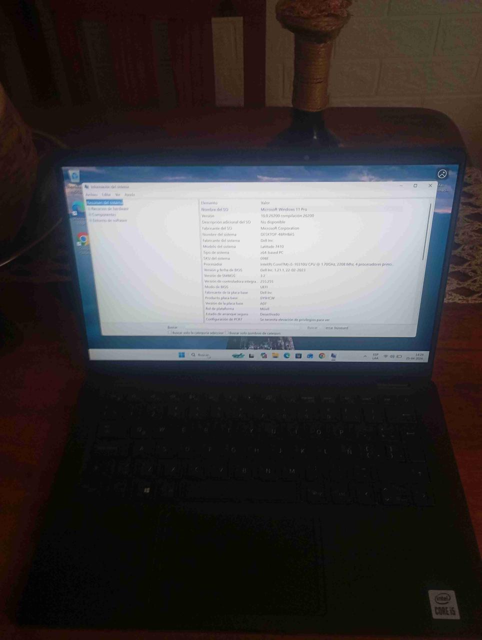 Laptop Dell con teclado retroiluminado - miniatura 5