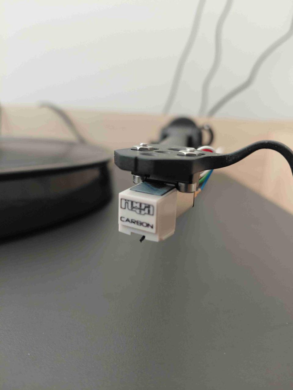 Toca discos + parlantes hi-fi + pre amplificador - miniatura 1