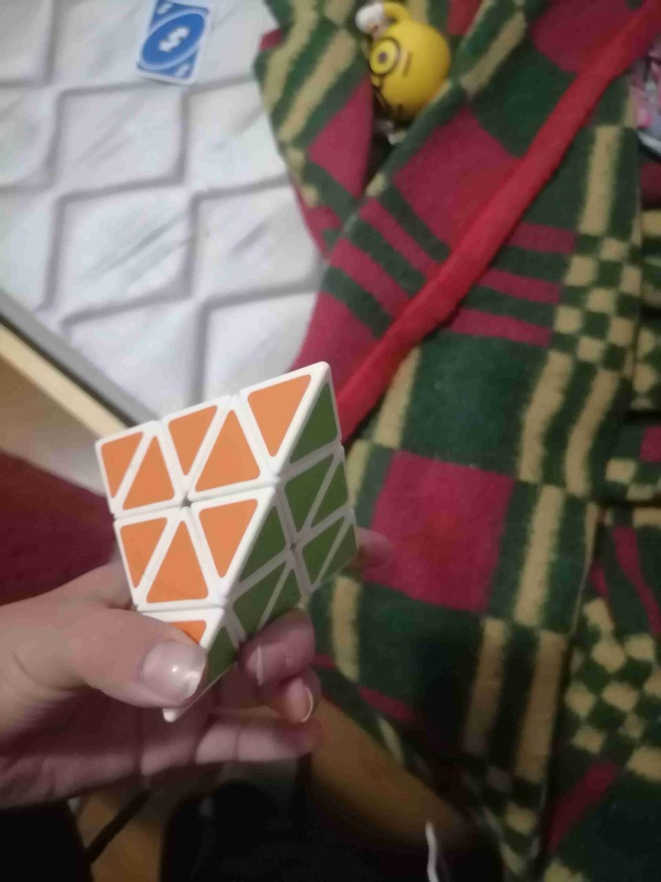 Cubo Rubik pirámide blanco - miniatura 2