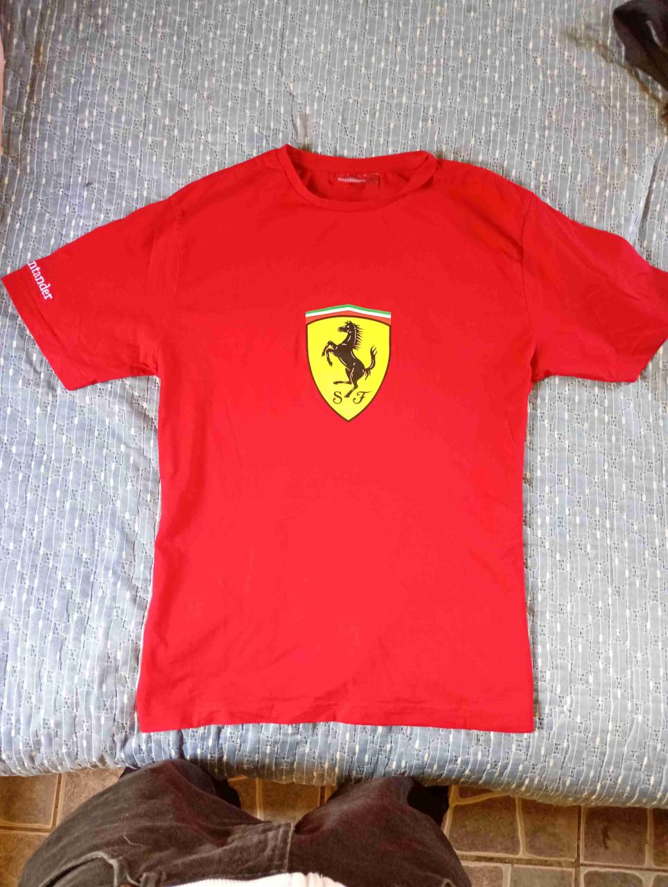 Polera roja Ferrari - miniatura 1