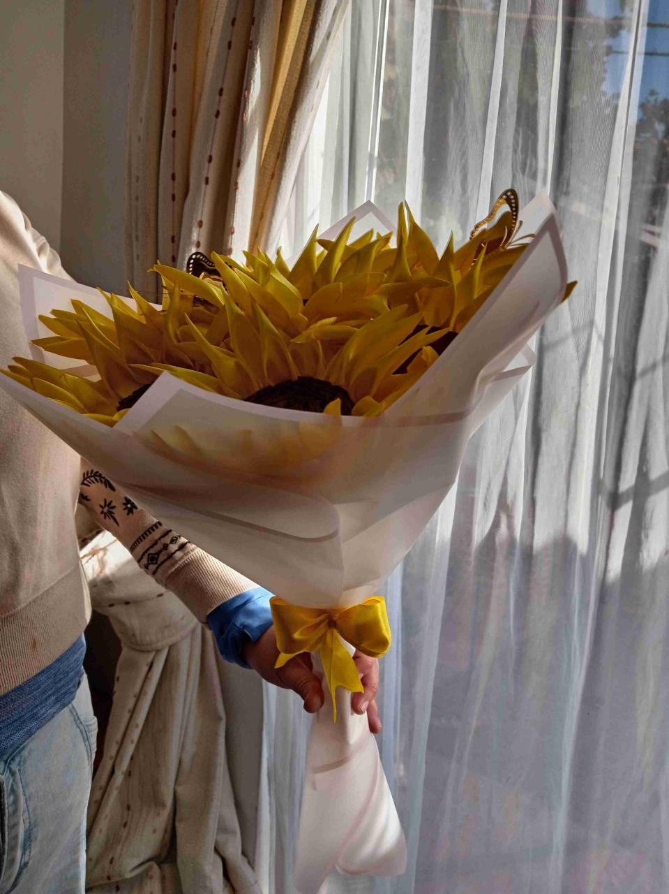 Ramo de girasoles artificiales - miniatura 2
