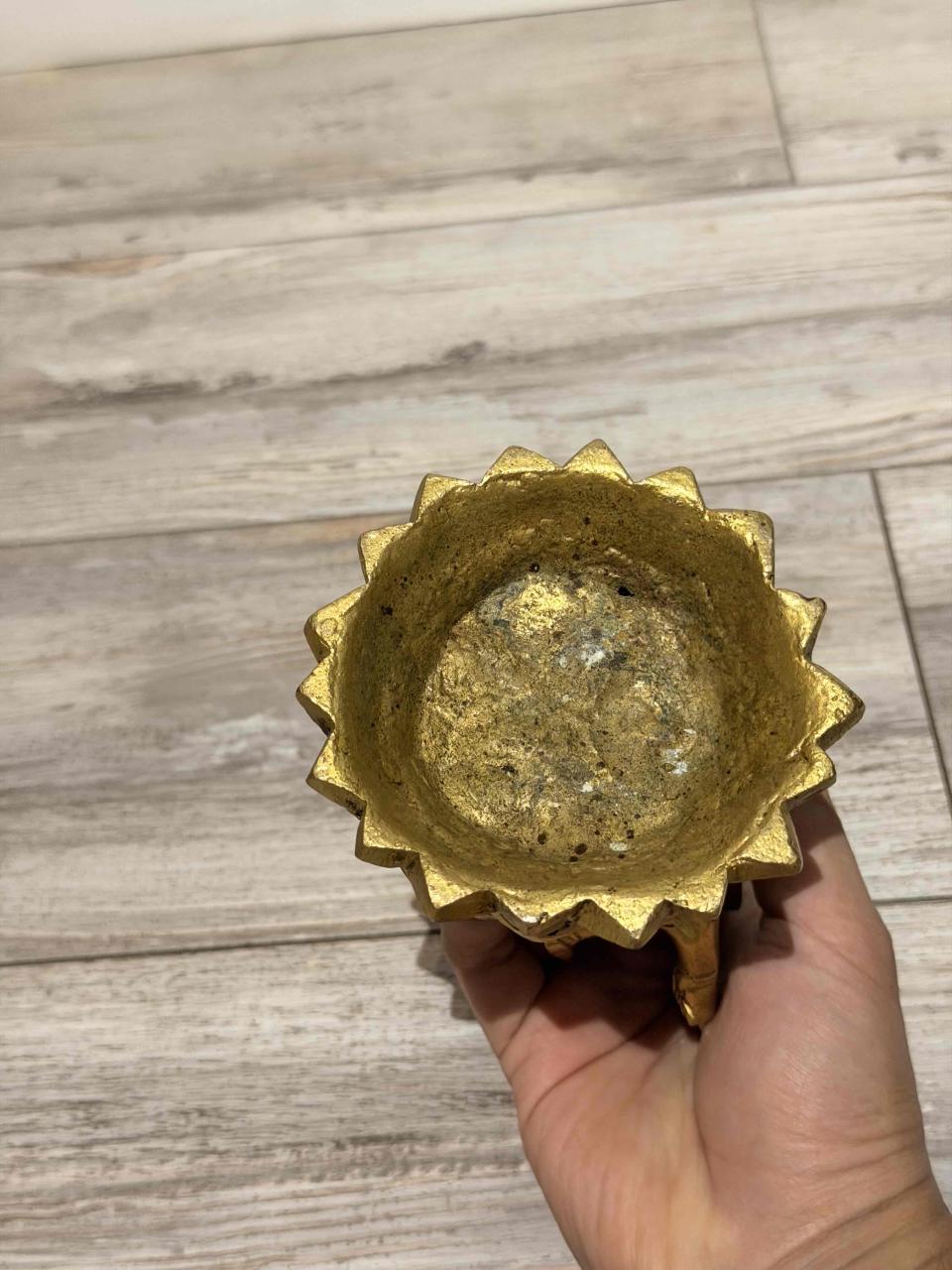 Estatua Ganesha latón dorado sobre flor de loto – - miniatura 5