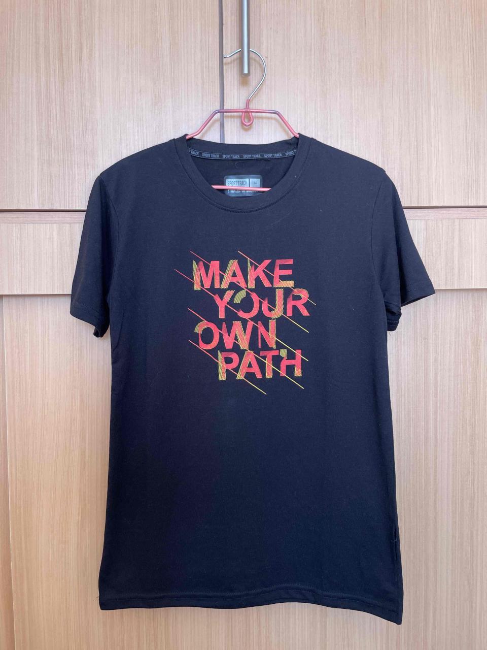 Polera negra - miniatura 1