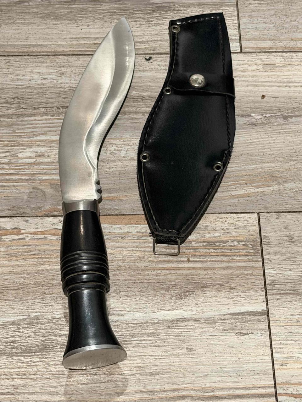 Cuchillo Kukri Estilo Gurkha con Vaina de Cuero - miniatura 2