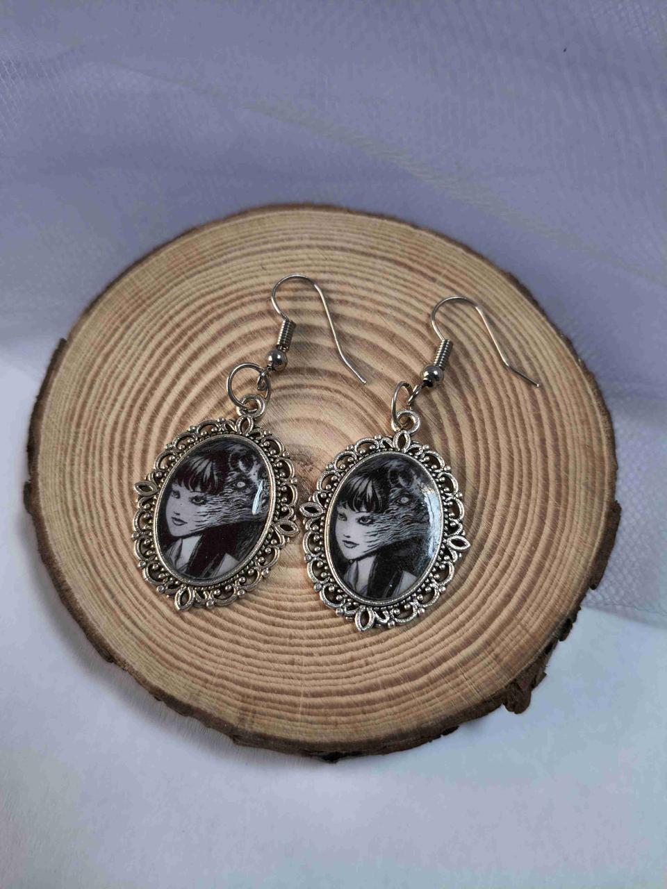 Aros vintage Junji Ito