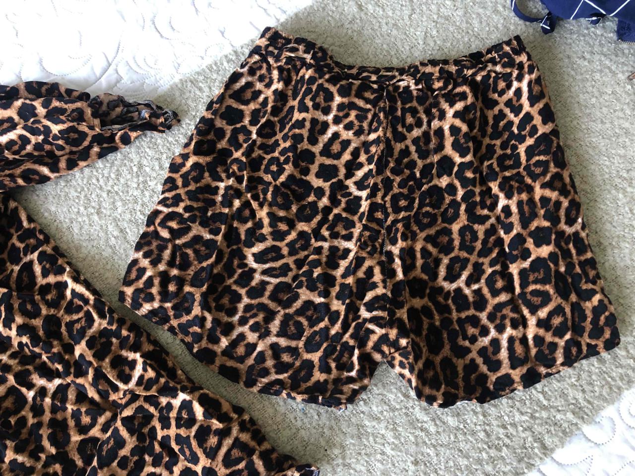 Conjunto estampado animal print - miniatura 2