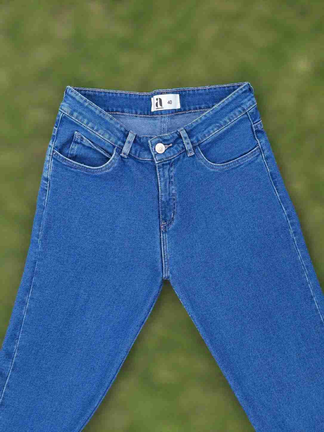 Jeans azules acampanados - miniatura 6