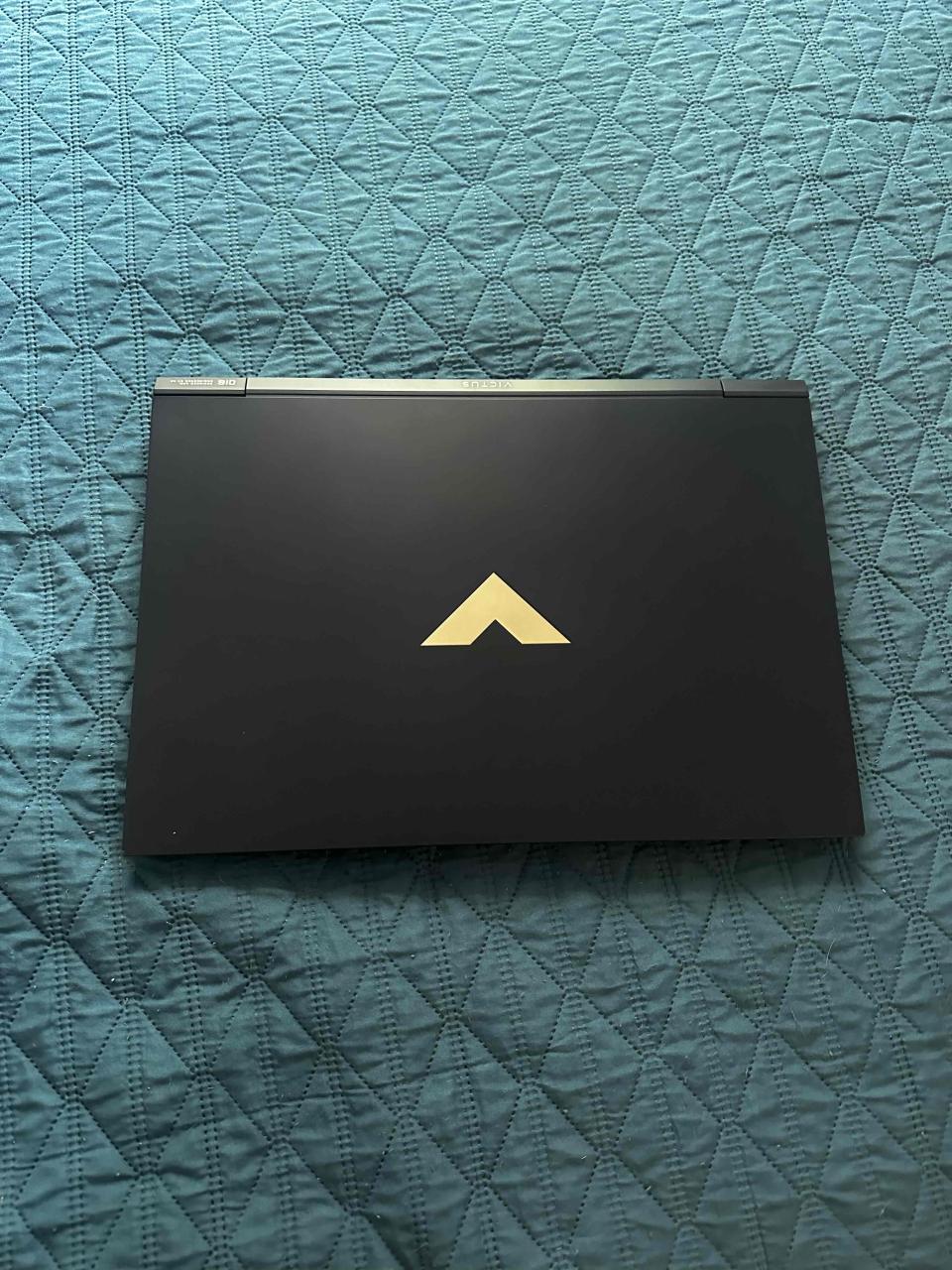 Laptop HP Victus i5 12GB RAM - miniatura 2