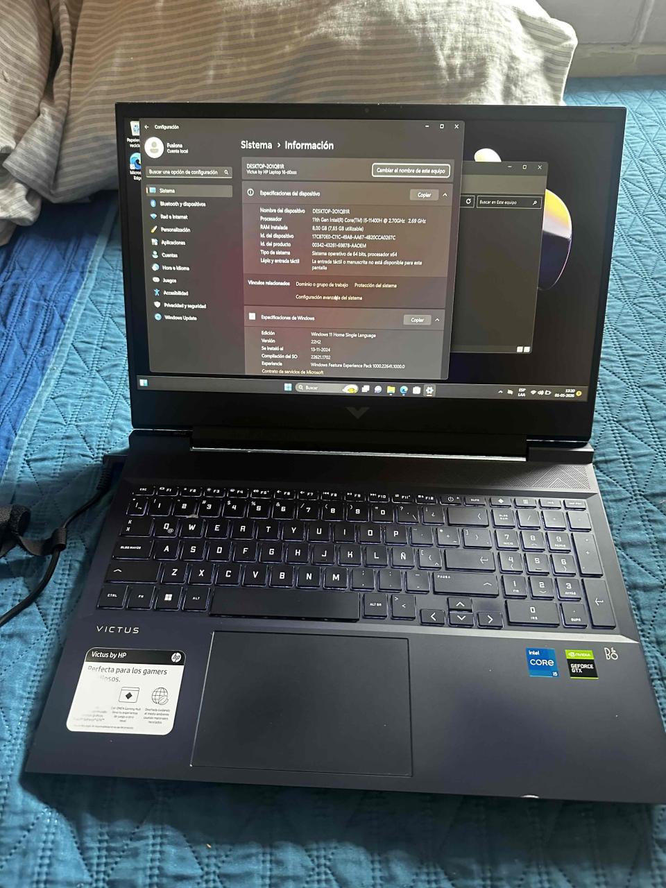 Laptop HP Victus gamer - miniatura 1