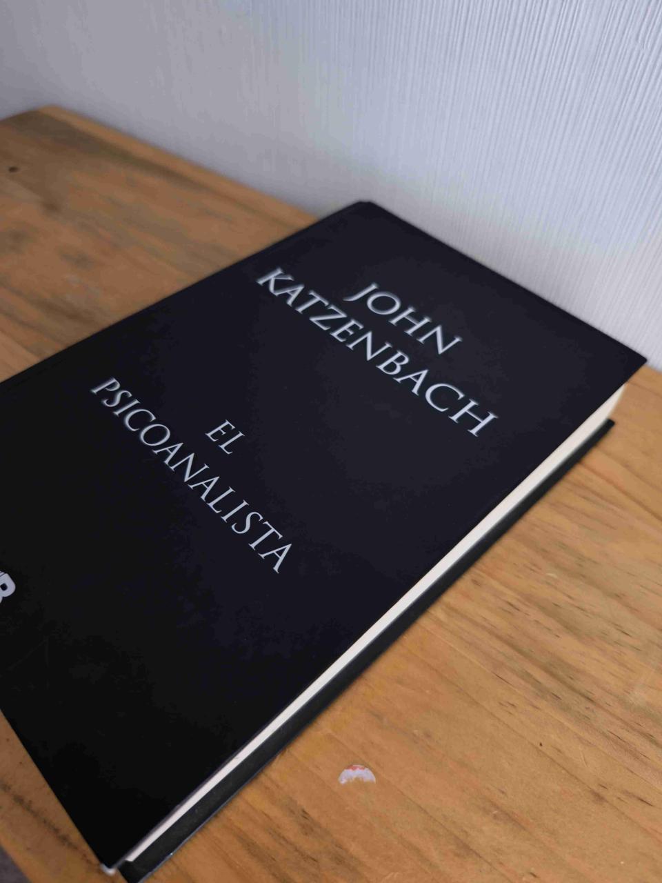 El Psicoanalista de John Katzenbach - miniatura 1