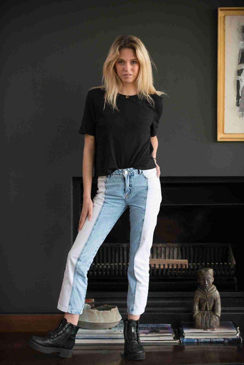 Jeans azul claro - miniatura 4