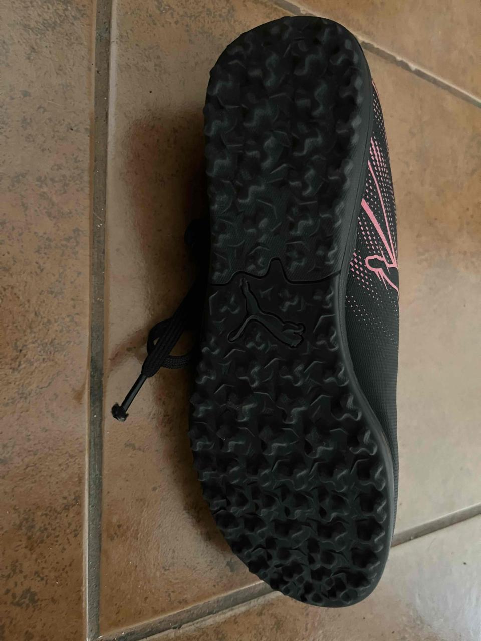 Zapatillas deportivas negras y rosadas - miniatura 3