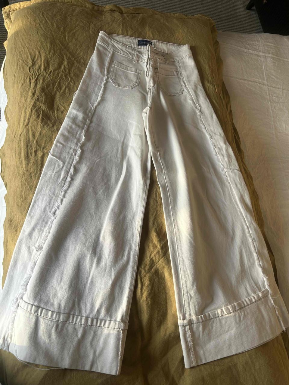 Pantalones anchos color beige - miniatura 1