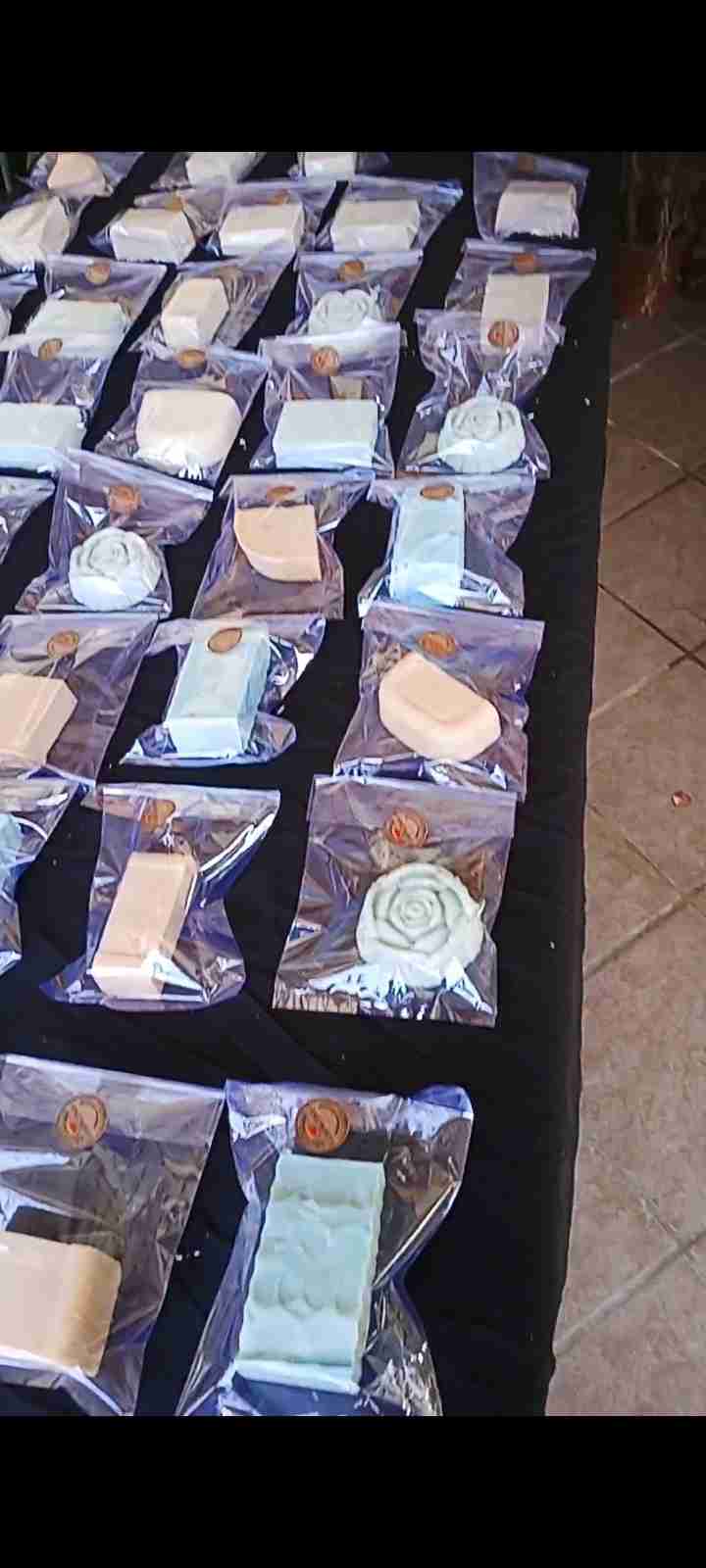 Jabones artesanales variados - miniatura 4