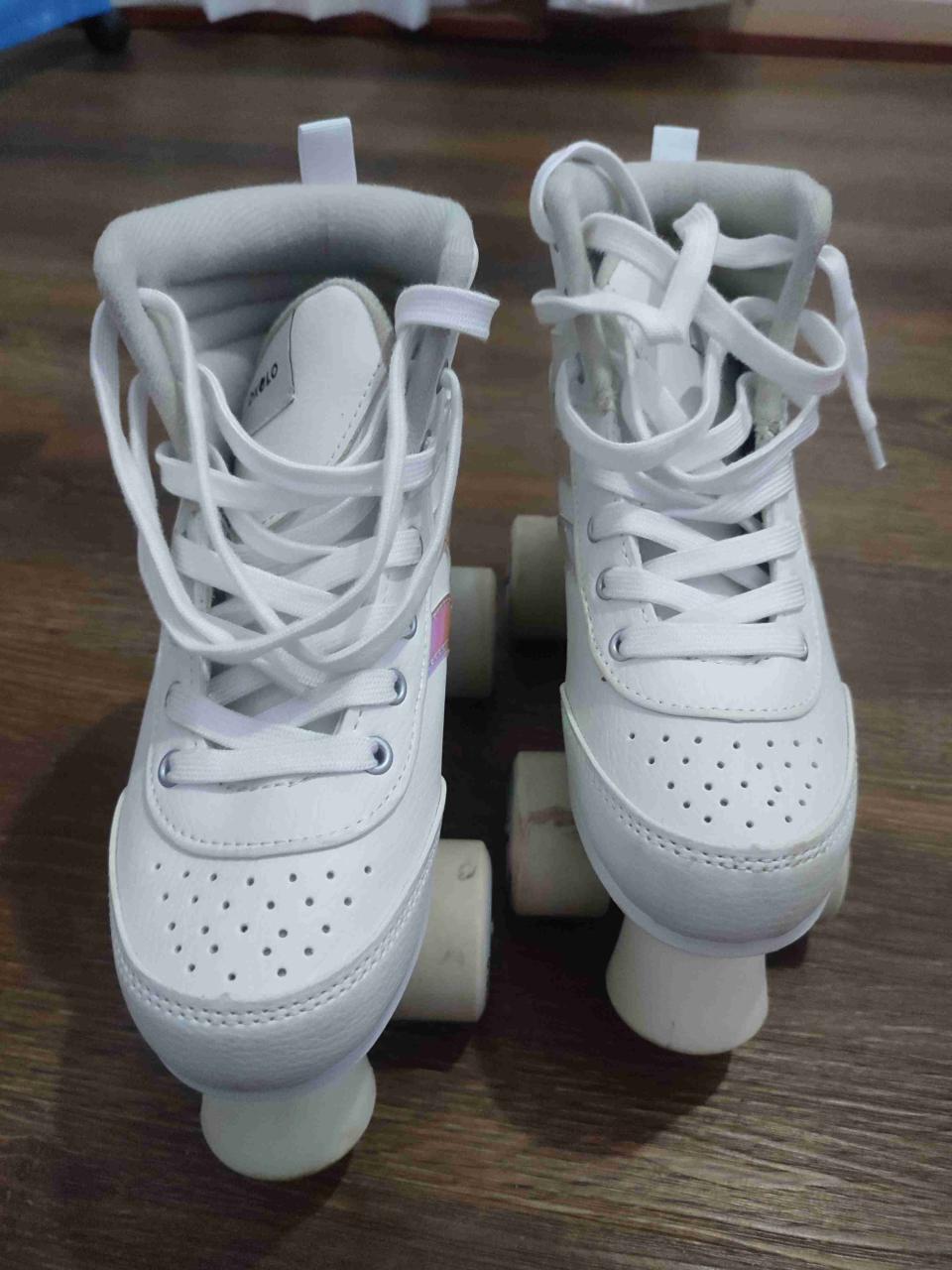 Patines de ruedas blancos iridiscentes - miniatura 2