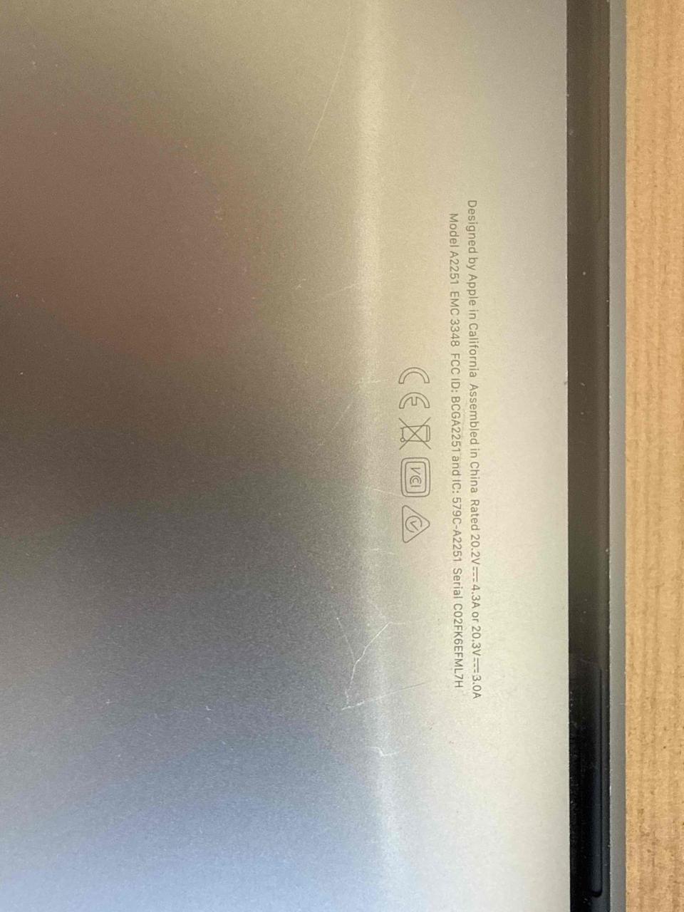 MacBook Pro touche bar - miniatura 2