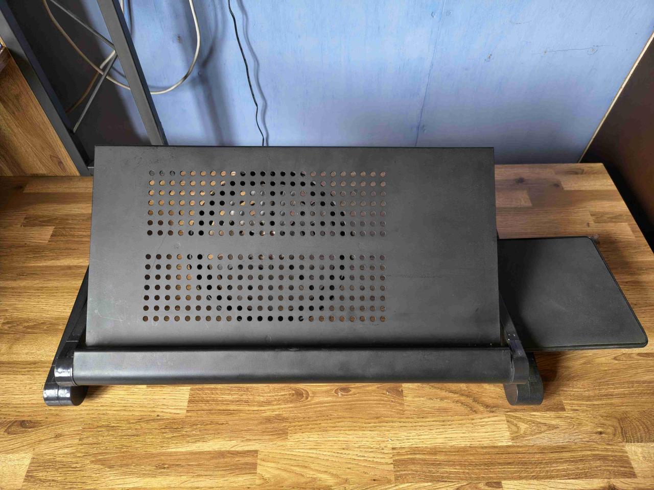 Mesa para Notebook ajustable negro - miniatura 1
