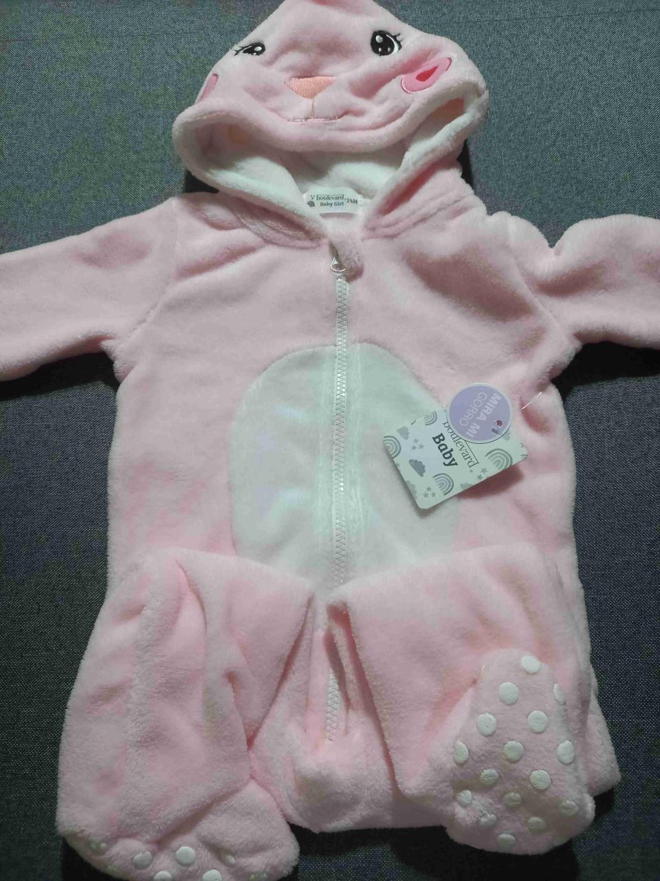 Pijama  rosado con orejas de conejo - miniatura 2