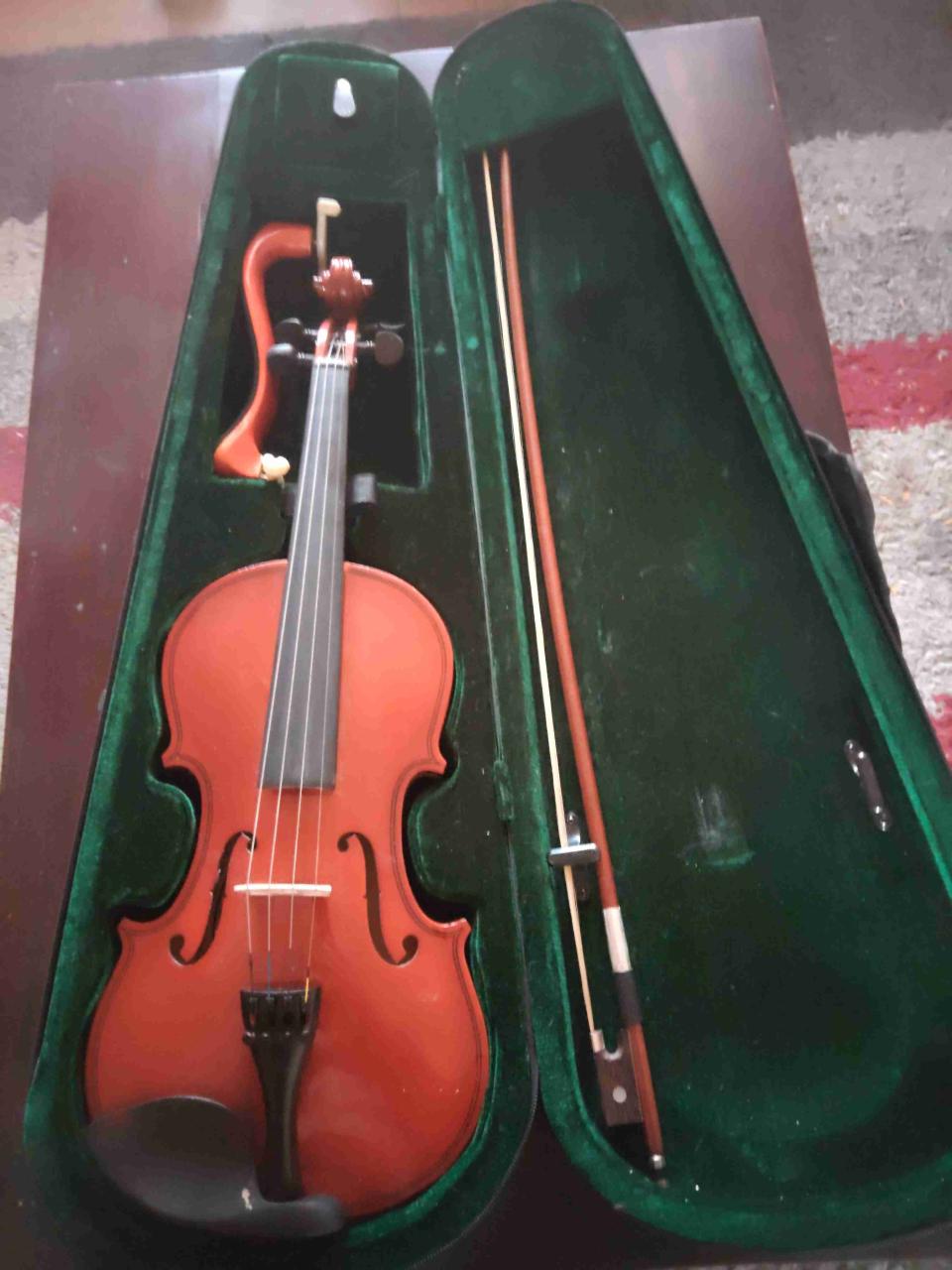 Violín con estuche rígido - miniatura 1