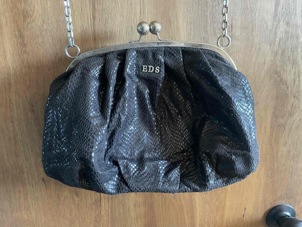 Cartera vintage negra brillante - miniatura 1