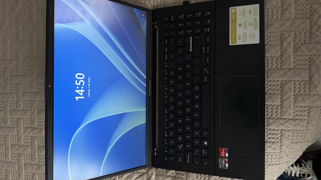 Portátil ASUS Vivobook negro GO 15 - miniatura 4