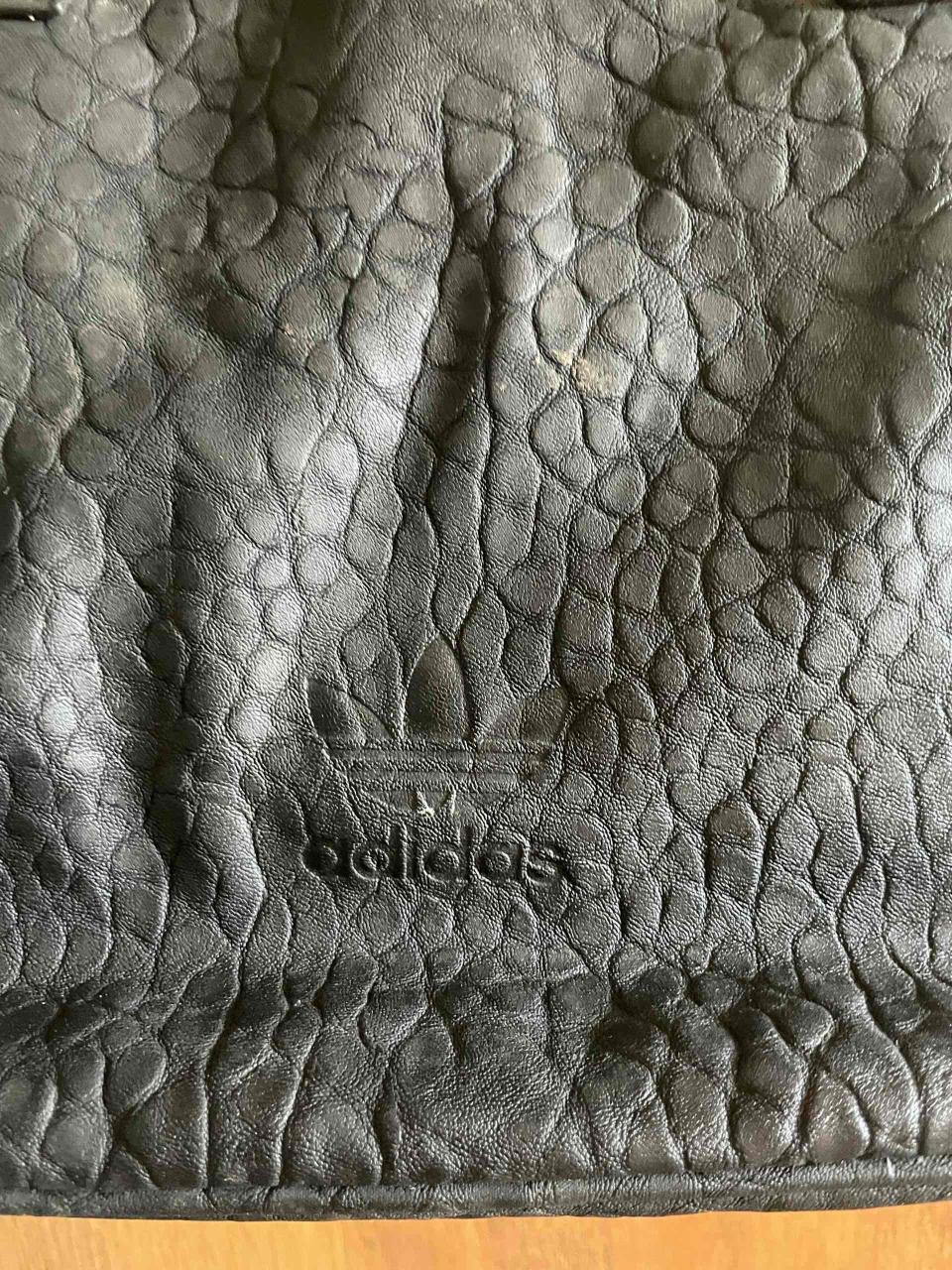 Bolso negro Adidas elegante - miniatura 2