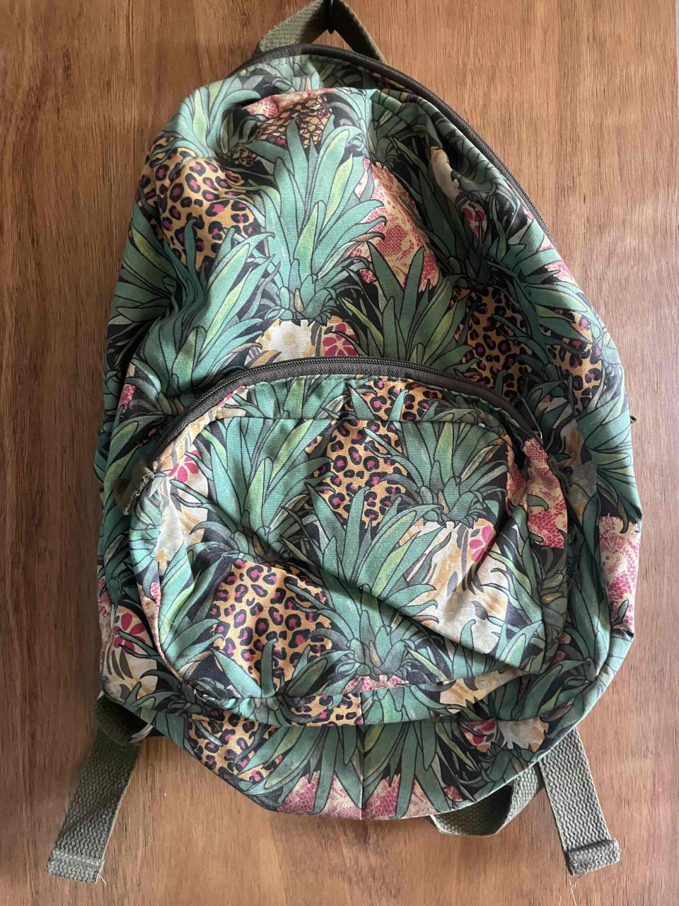 Mochila estampado tropical