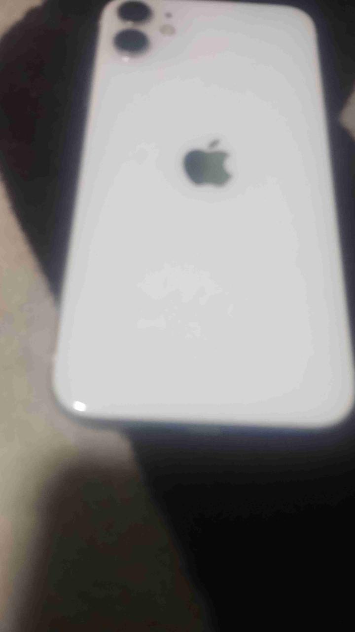 Teléfono inteligente en buen estado - miniatura 2