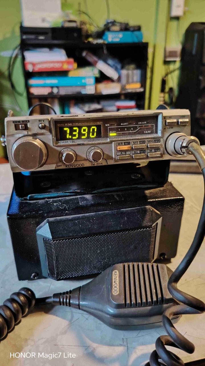 Radio transceptor Kenwood TM-201A - miniatura 4