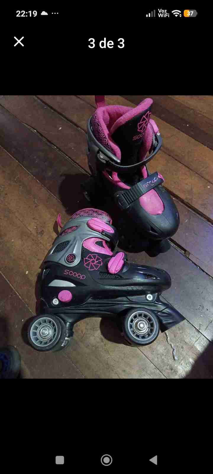 Patines de cuatro ruedas negros y rosados - miniatura 2