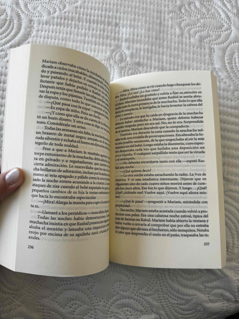 Mil soles espléndidos de Khaled Hosseini - miniatura 3