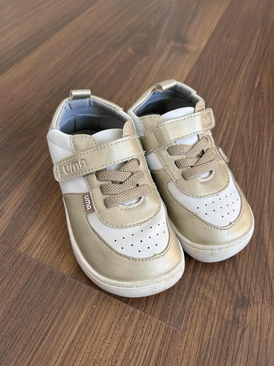 Zapatillas ergonómicas de niña o niño doradas y bl - miniatura 1