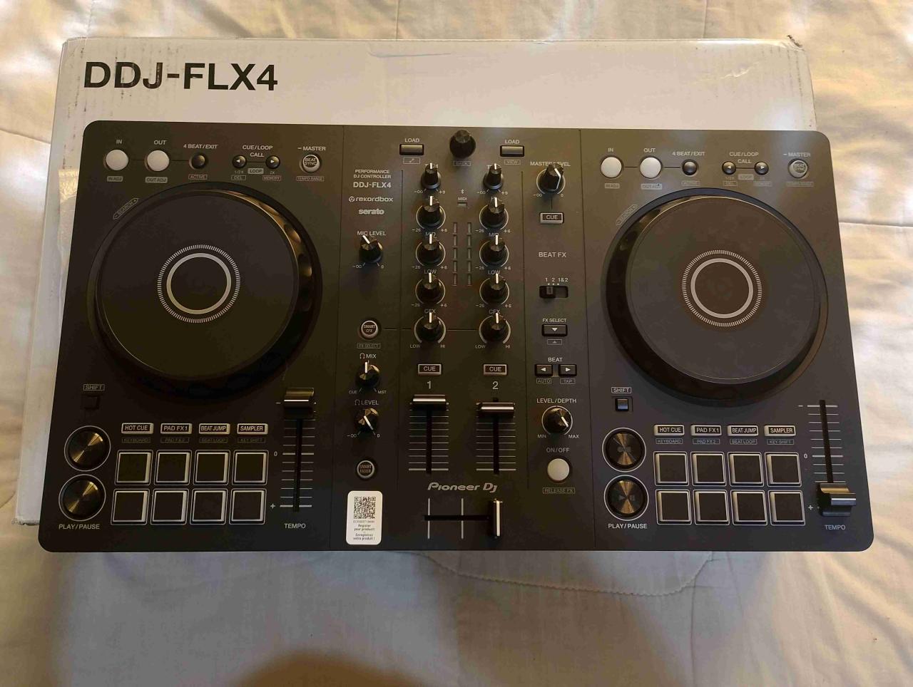 DJ Pioneer DDJ-FLX4 y otros - miniatura 1