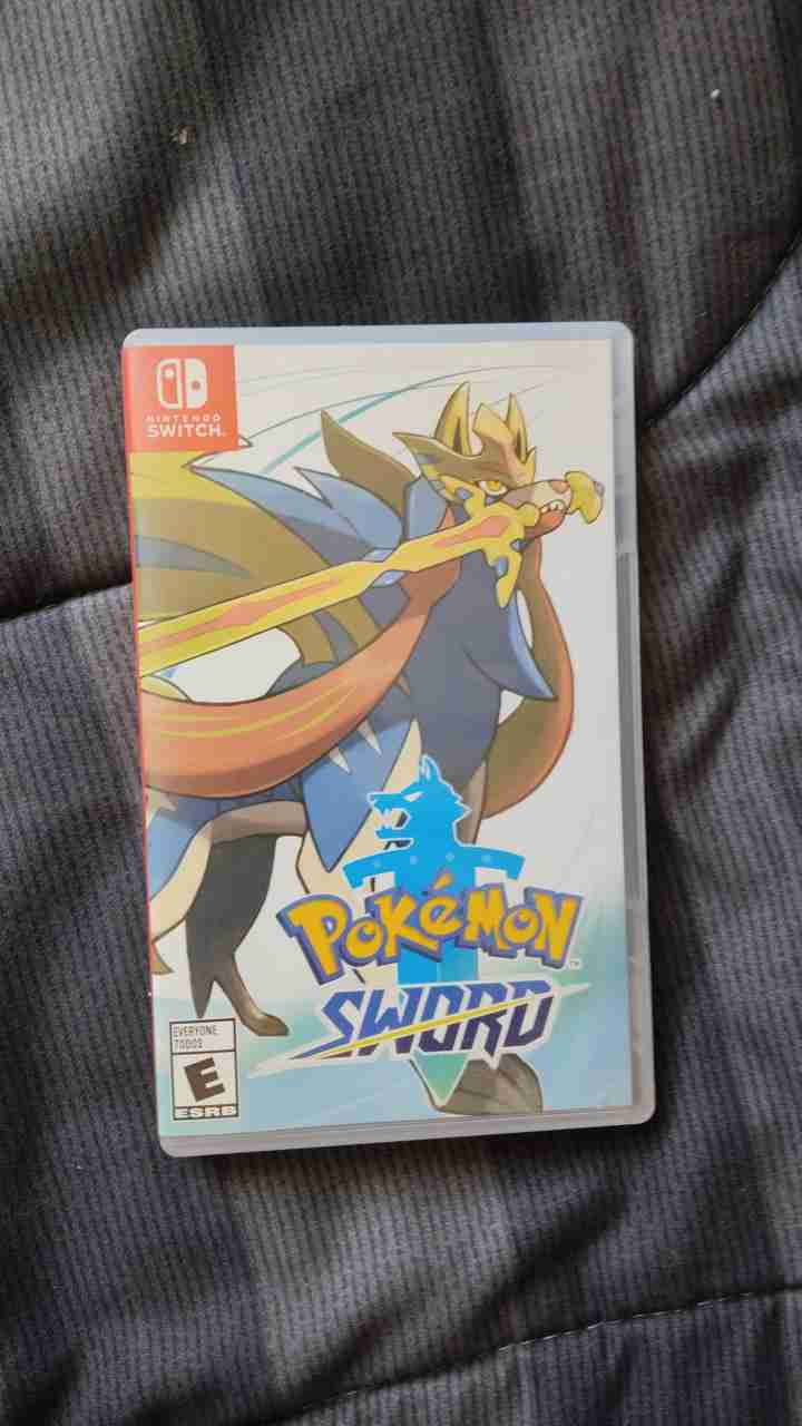Juego Pokémon Sword Nintendo Switch - miniatura 1
