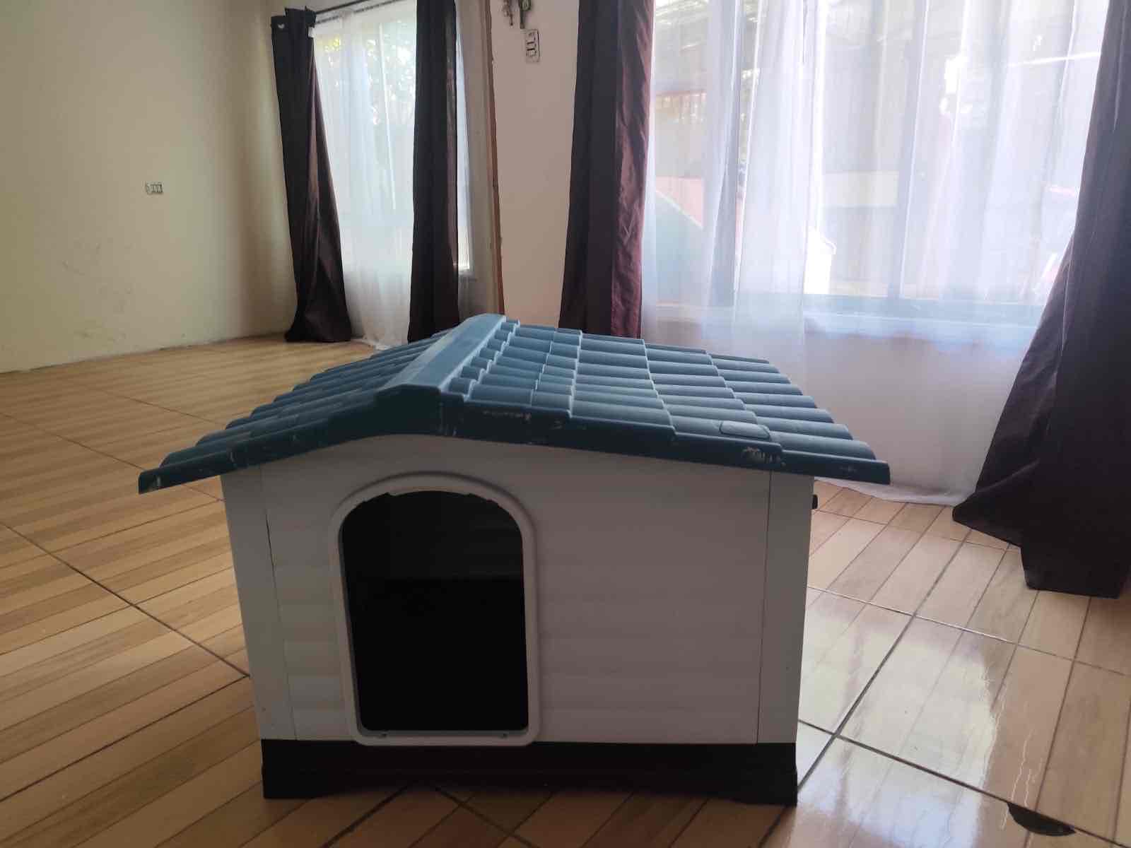 Casa para perro impermeable - miniatura 2
