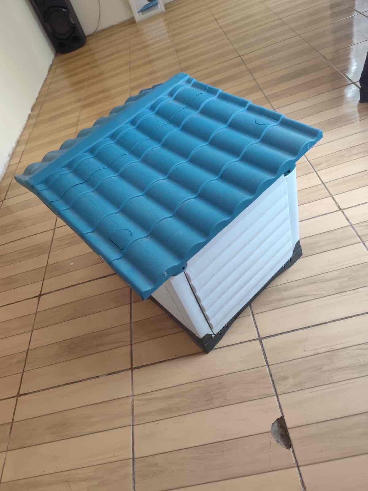 Casa para perro impermeable - miniatura 3