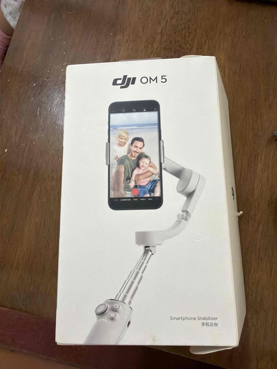 Estabilizador DJI OM 5 gris - miniatura 3
