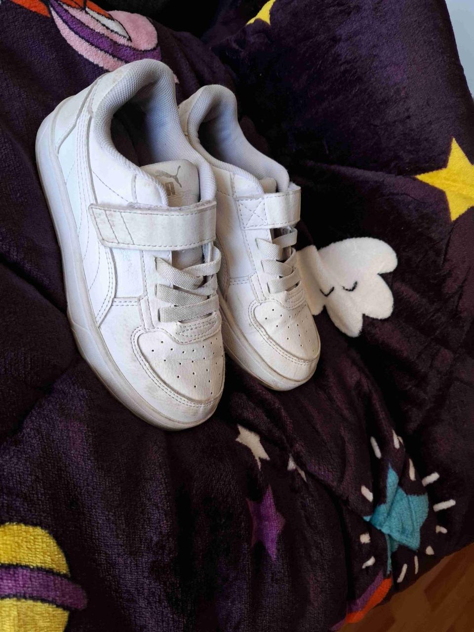 Zapatillas blancas infantiles - miniatura 2