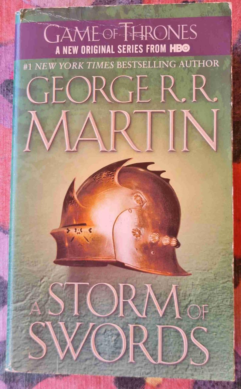 Libro 'A Storm of Swords' de George R.R. Martin - miniatura 1